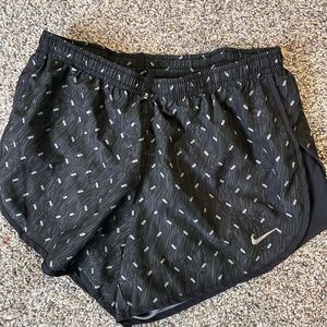 Nike Women's Black and Gray Patterned Athletic Shorts